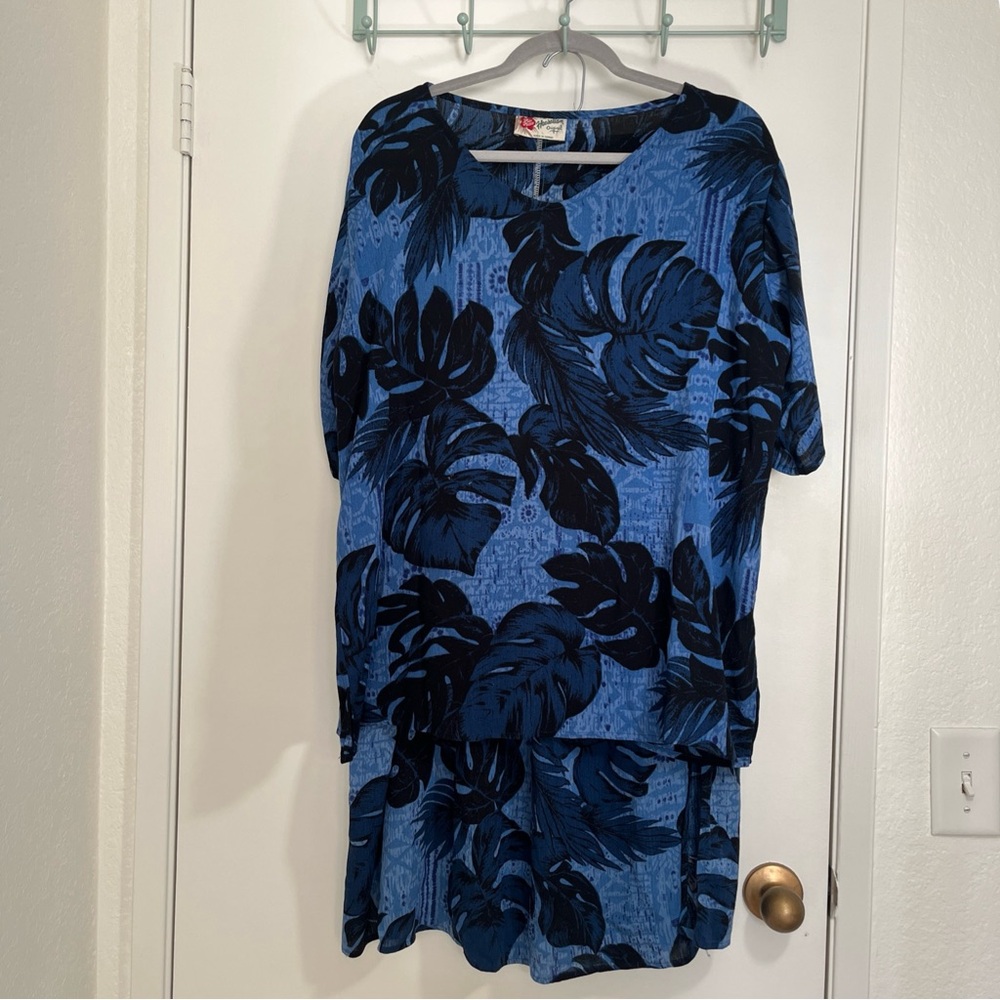 Hilo Hattie Hawaiin Blue Black skirt set Size Large Tropical Leaf Vacation